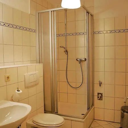 شقة Am-wilhelmsberg-wohnung-03 *